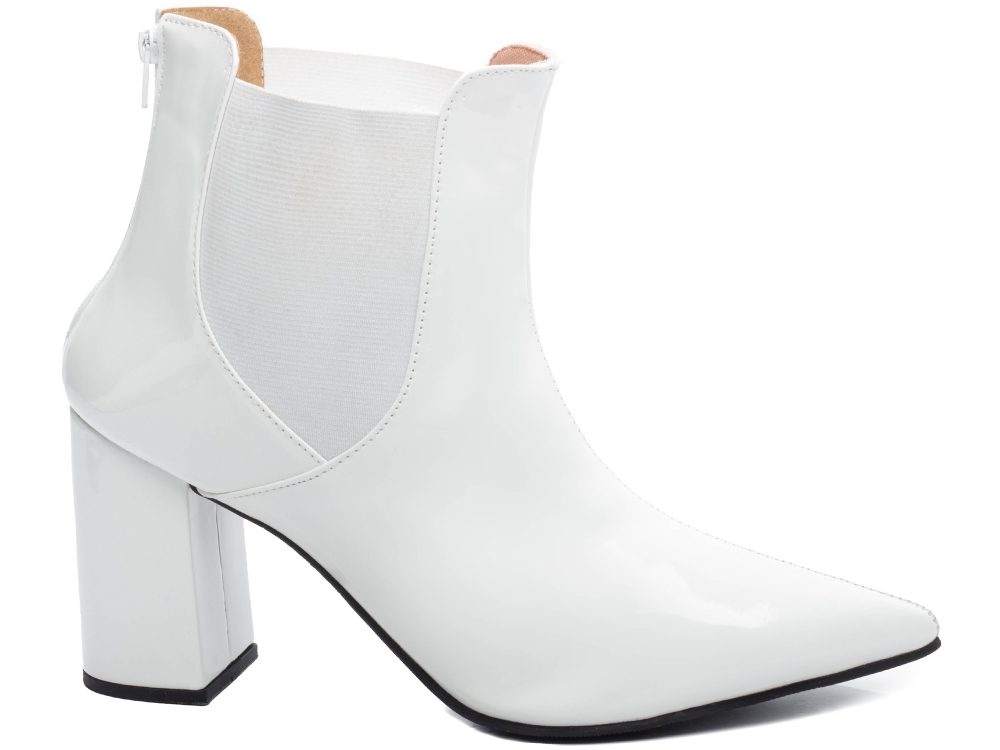 Bota de verniz sales branca