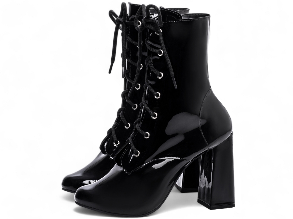 Bota Arrasadora Bico Redondo Verniz Preto