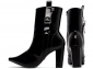 Bota Rocker Bico Fino Cano Curto Salto Grosso Arrasadora